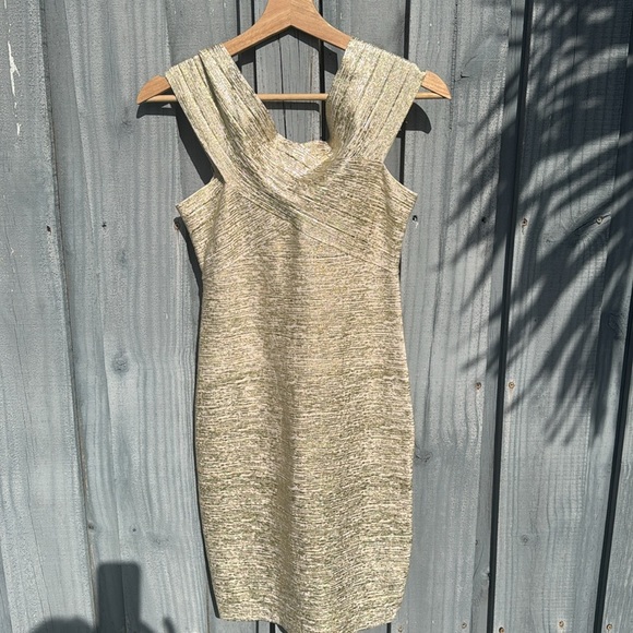 Elegant Cream Dress - Picture 3 of 5